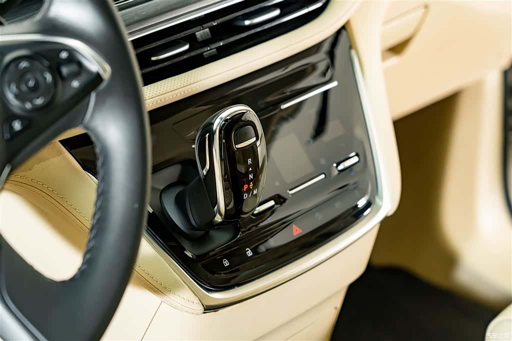 Buick GL8, 2022 12