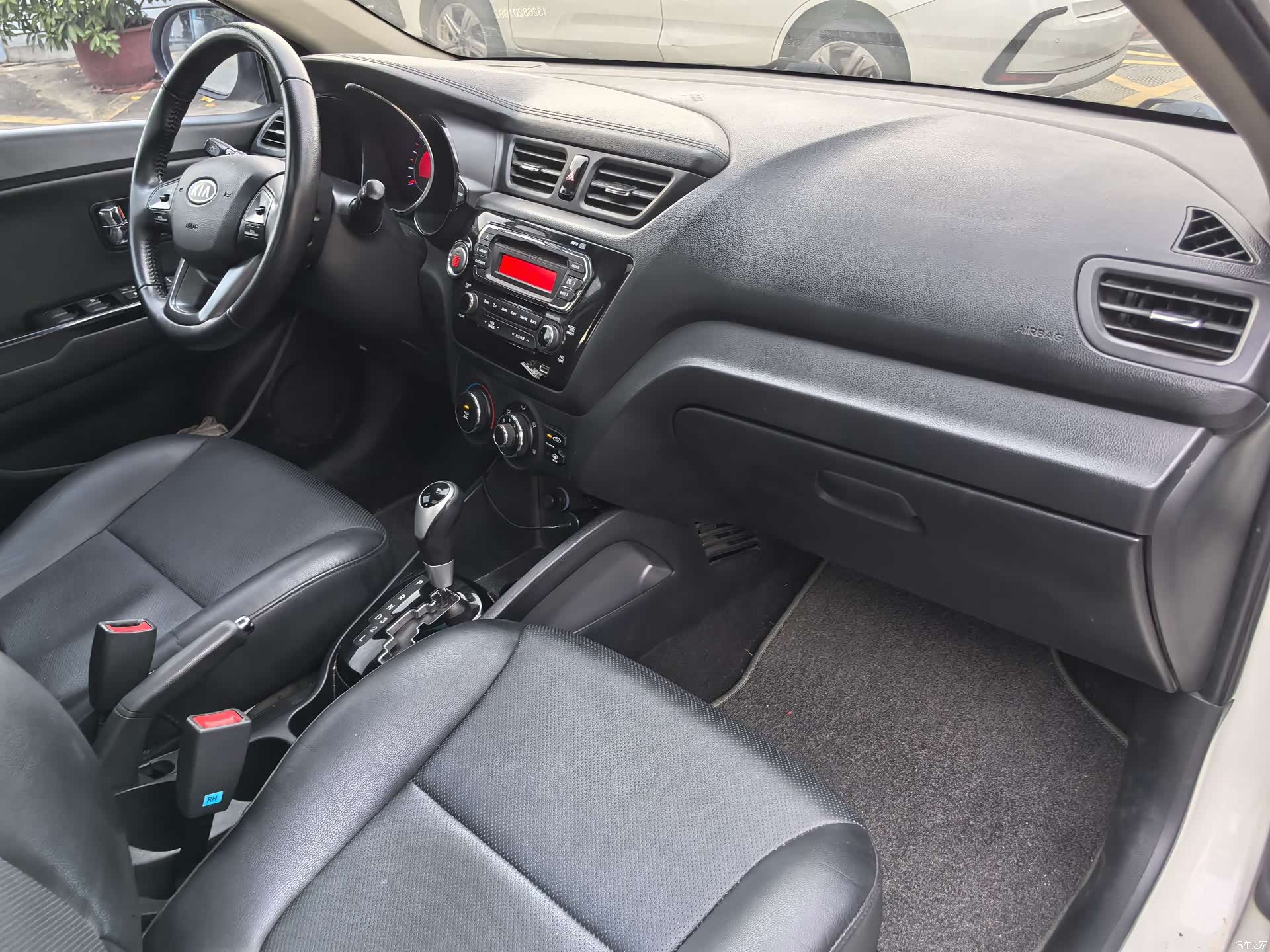 Kia K2, 2012 18