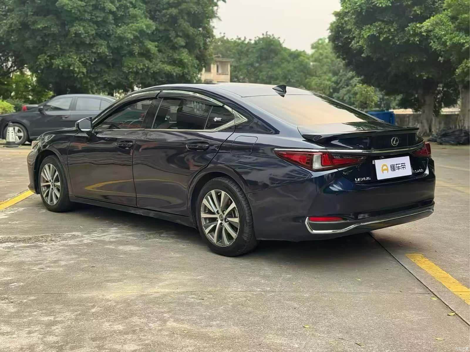 Lexus ES, 2021 9