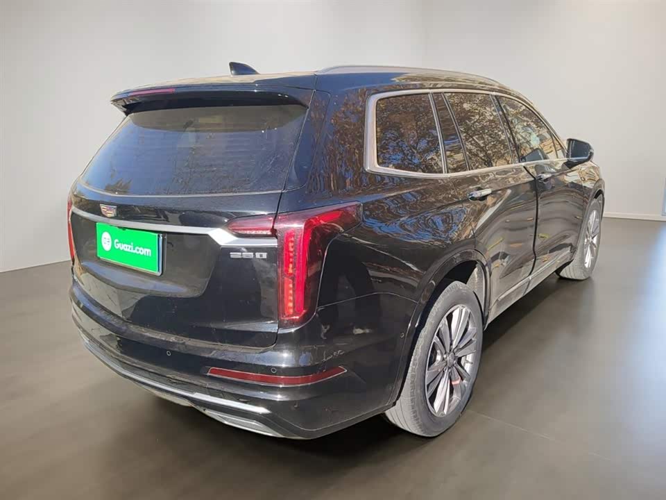 Cadillac XT6