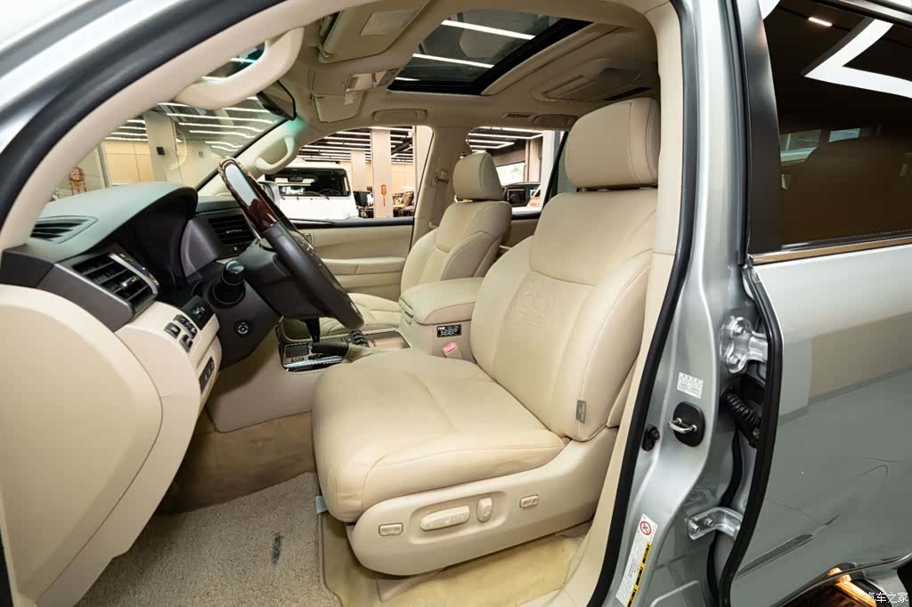 Lexus LX, 2008 6