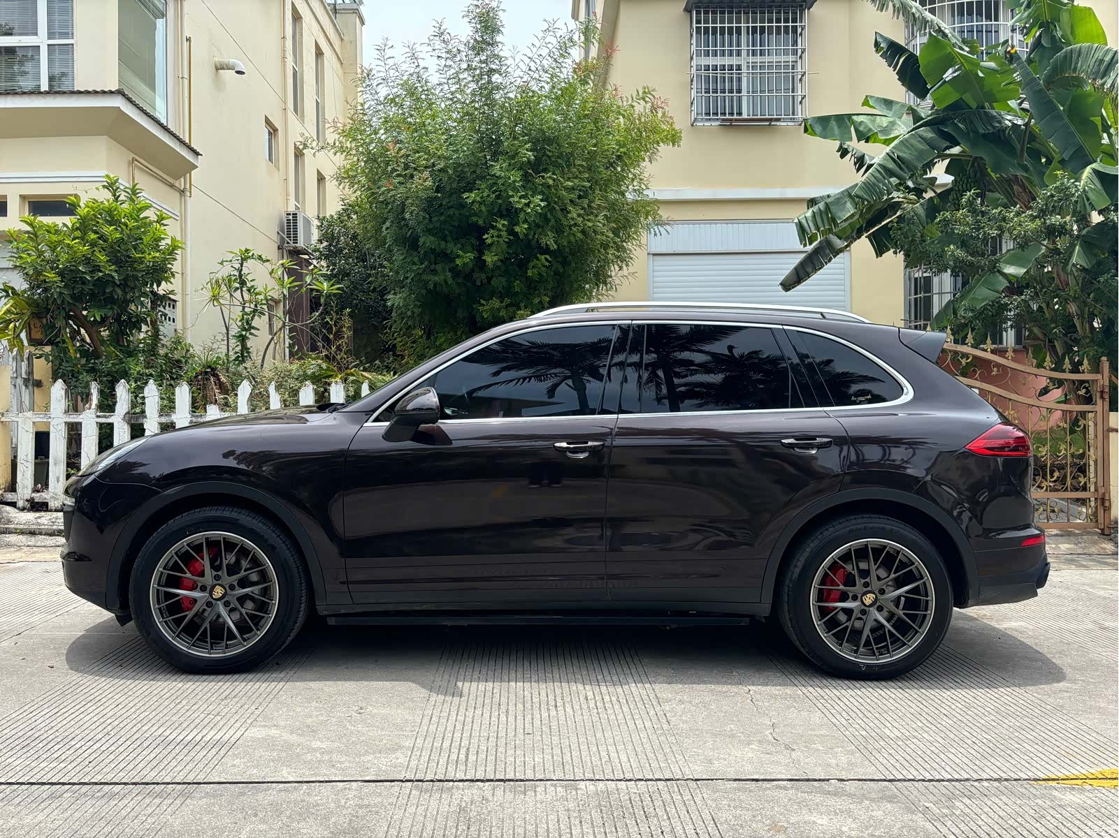 Porsche Cayenne, 2015 все фото