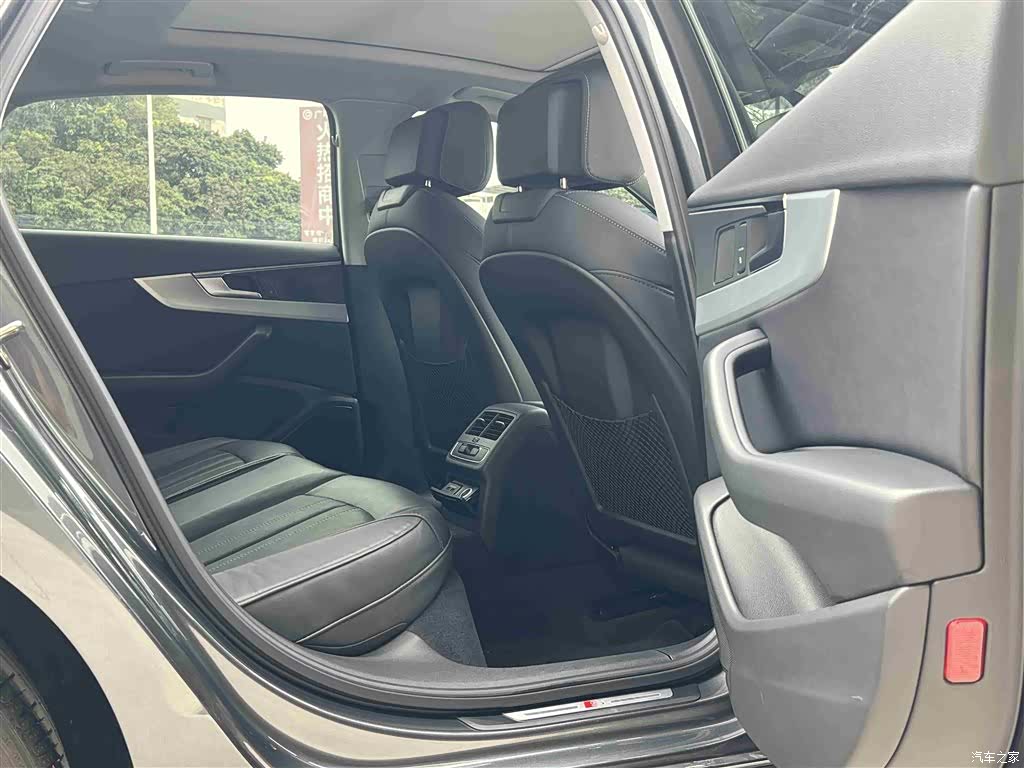 Audi A4L, 2022 26