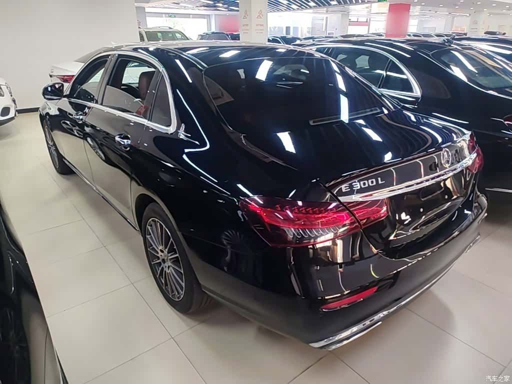 Mercedes-Benz E-Class, 2023 все фото