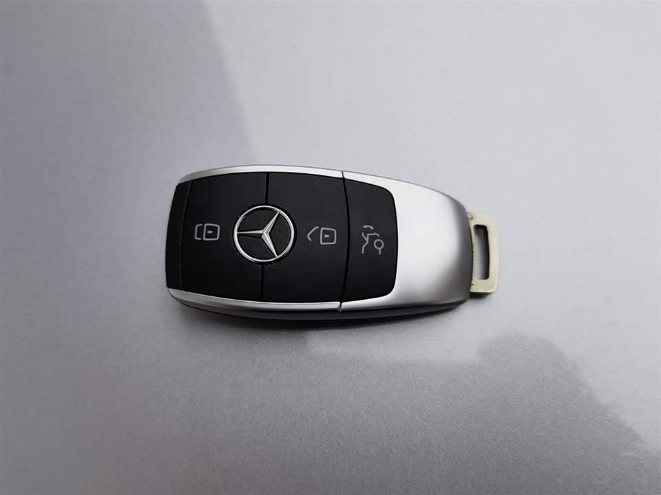 Mercedes-Benz GLC Mercedes-Benz GLC