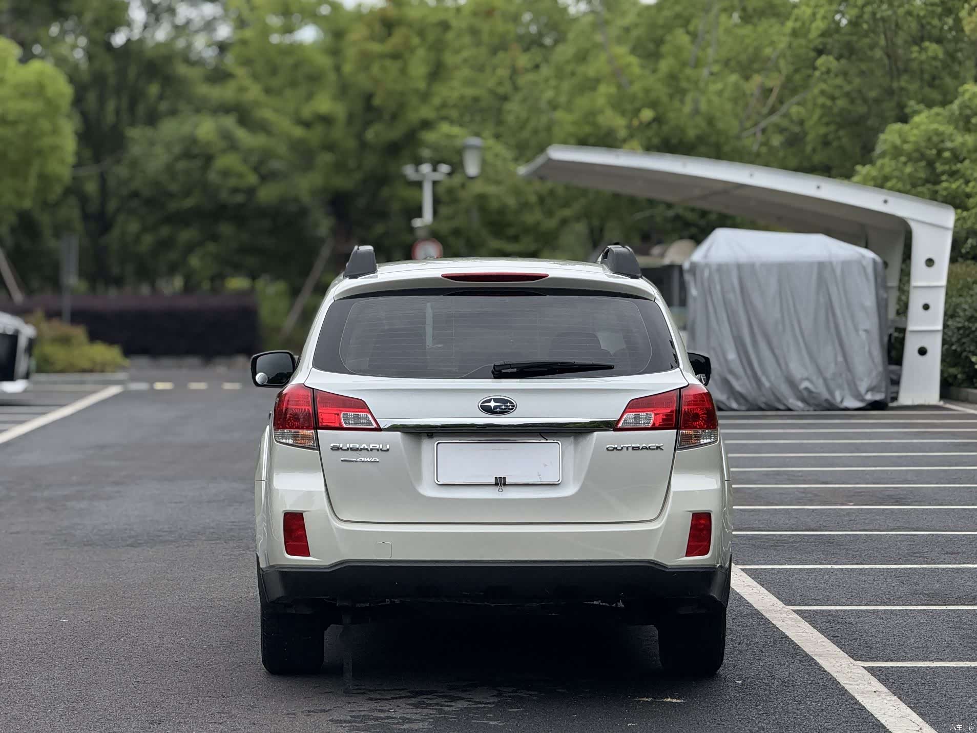 Subaru Outback, 2013 все фото