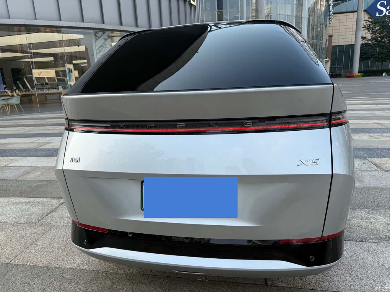 Xpeng X9, 2024 23