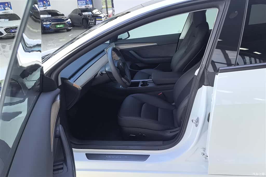 Tesla Model 3, 2023 9