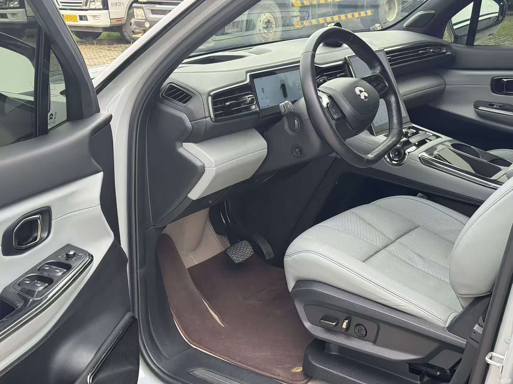 NIO ES8, 2021 10