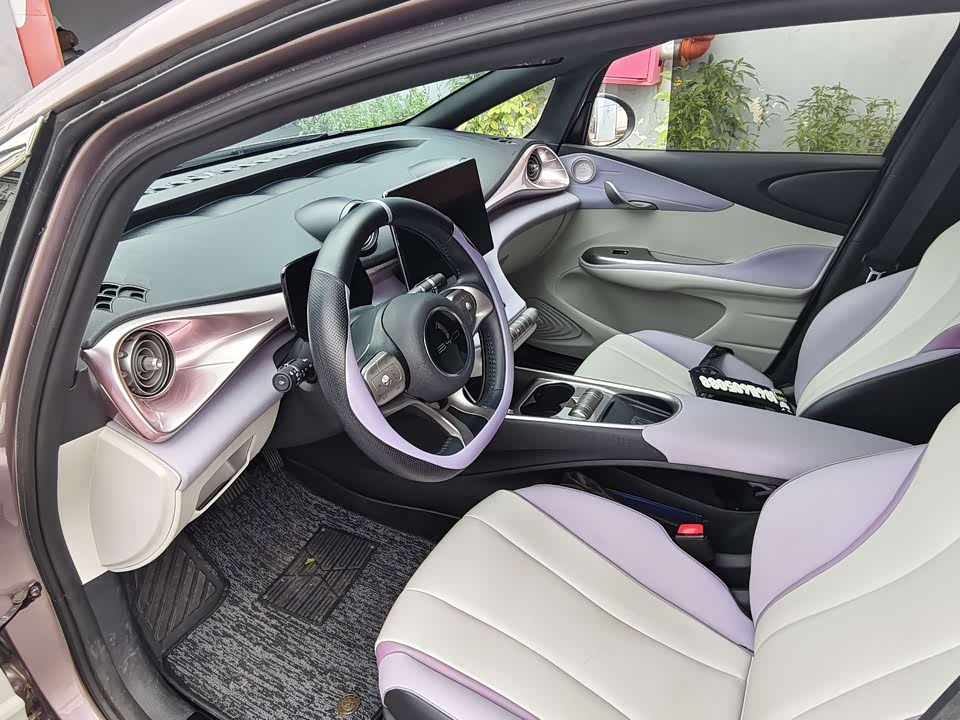 BYD dolphin