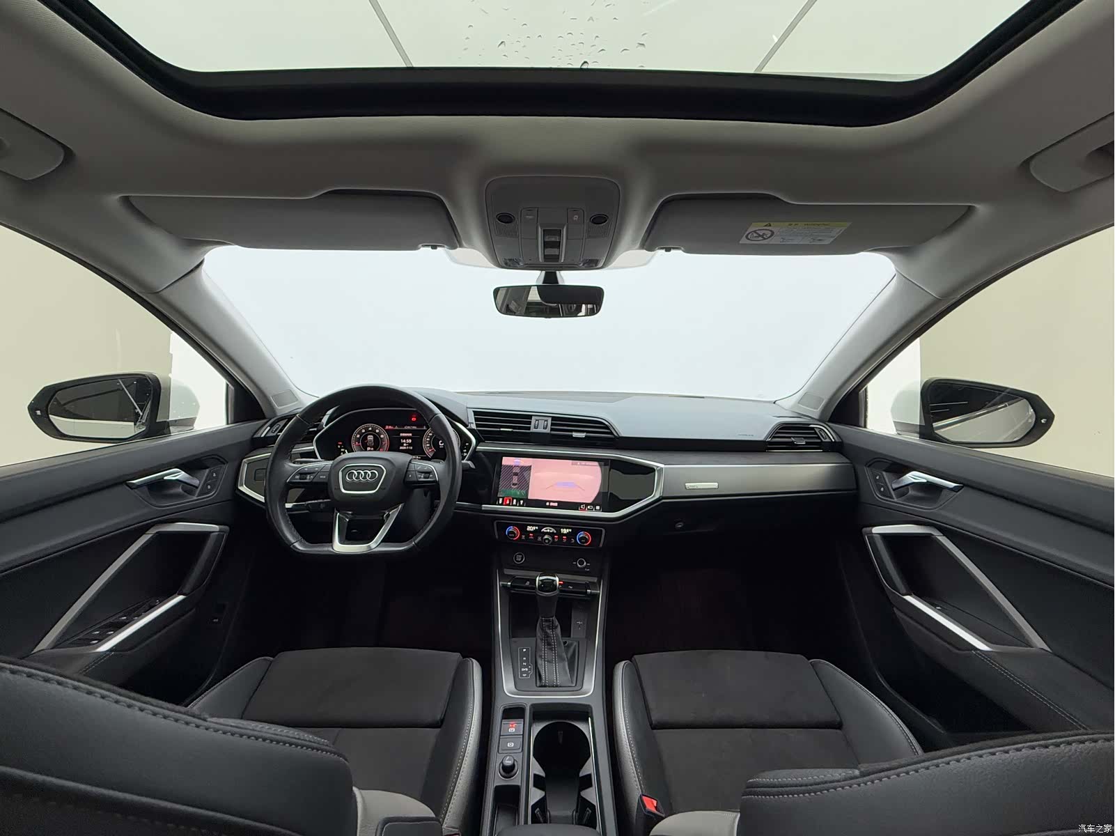 Audi Q3, 2022 9