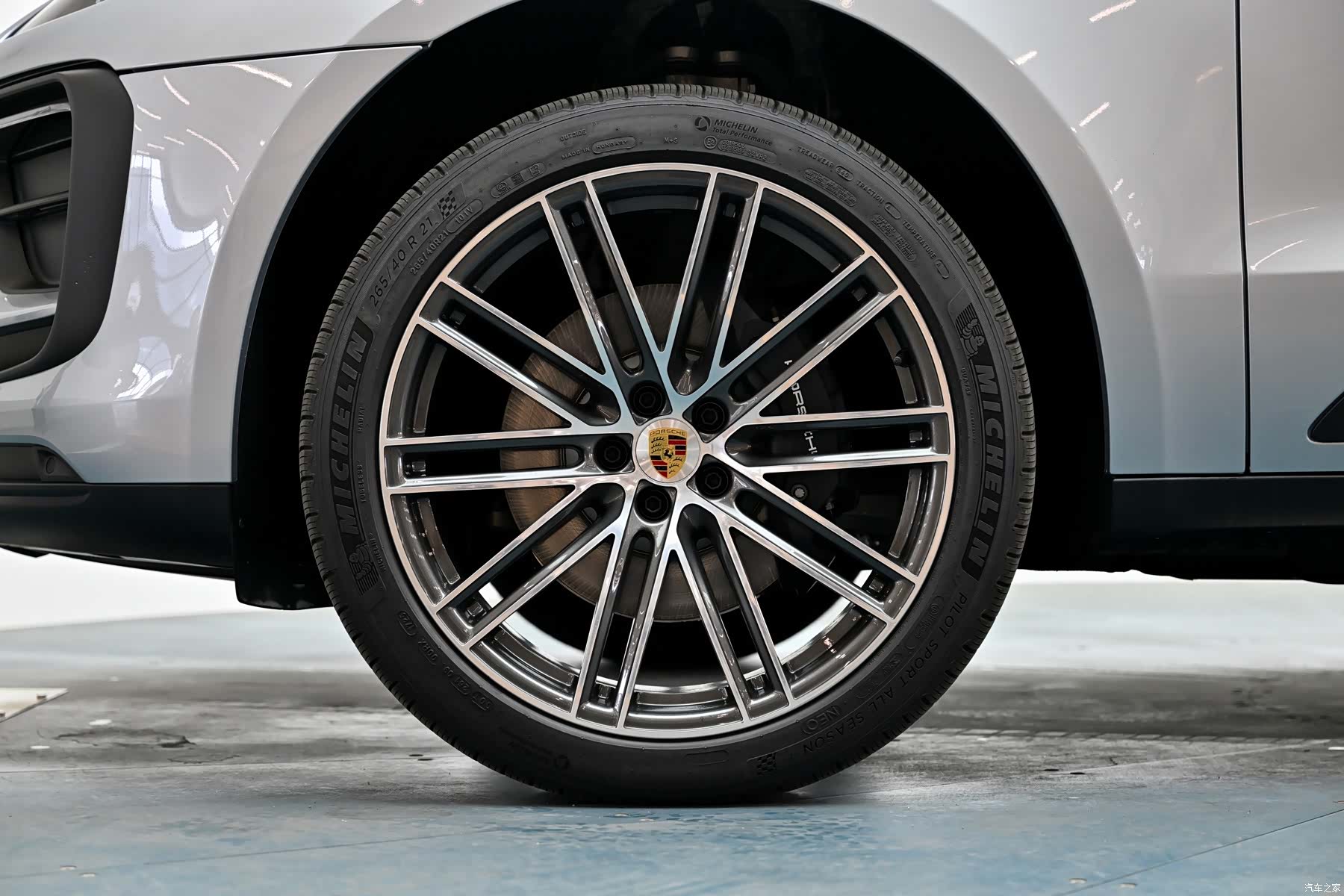 Porsche Macan, 2026 16