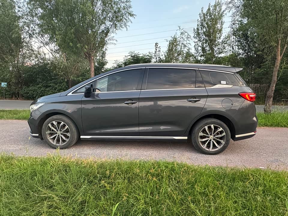 BYD Song MAX BYD Song MAX