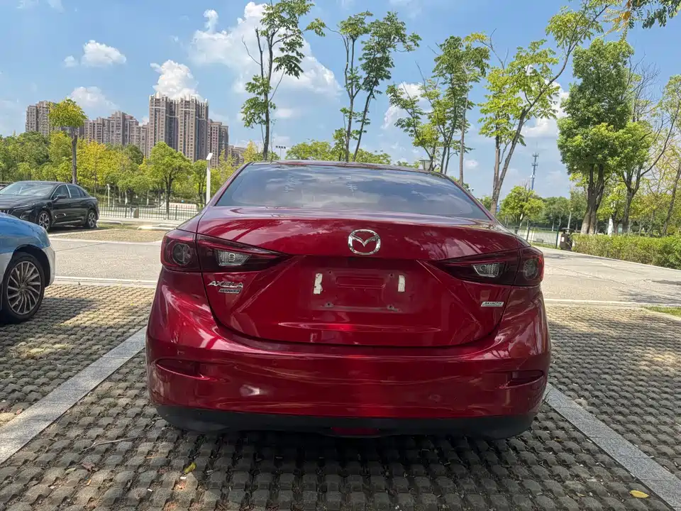 Mazda 3 Angkesaila