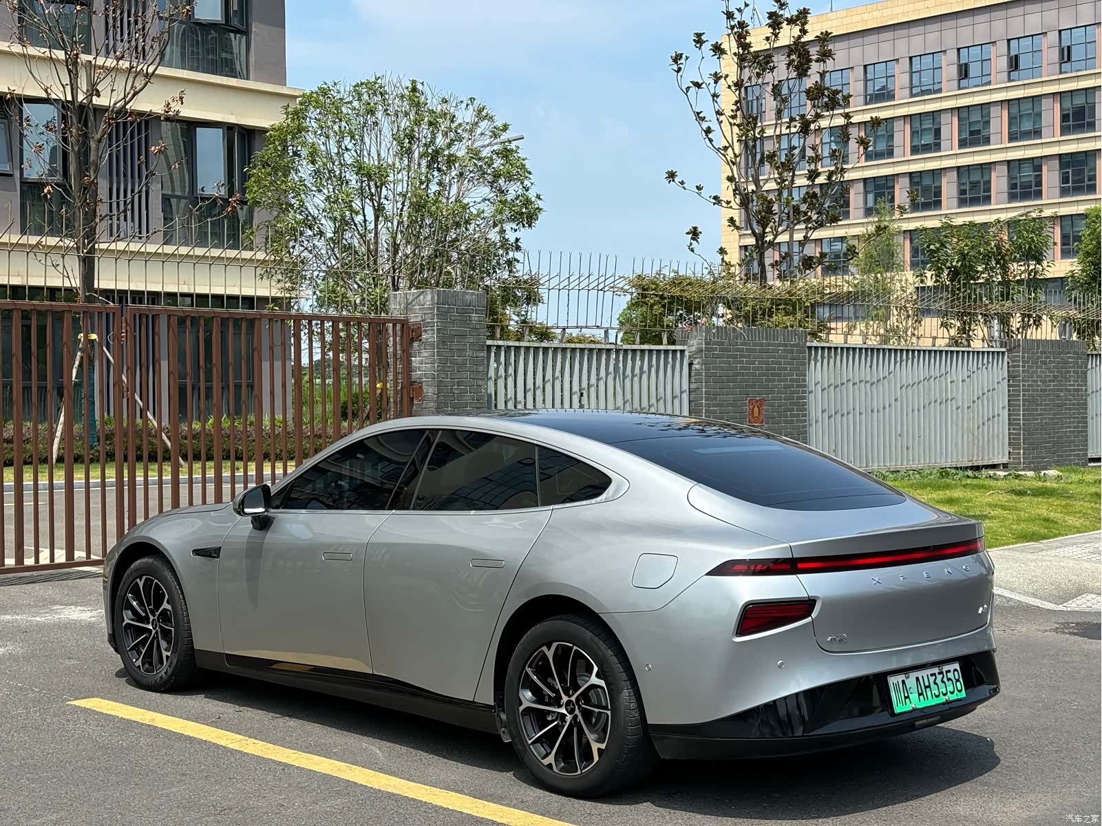 Xpeng P7, 2023 16