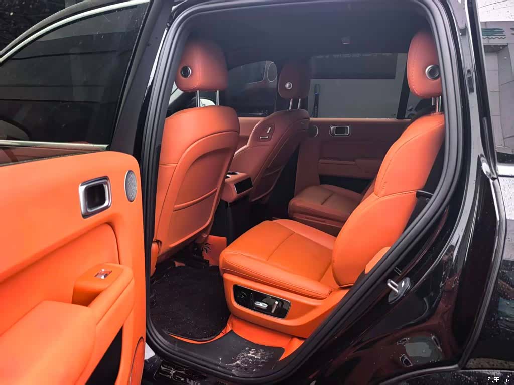 Li Auto L8, 2025 все фото