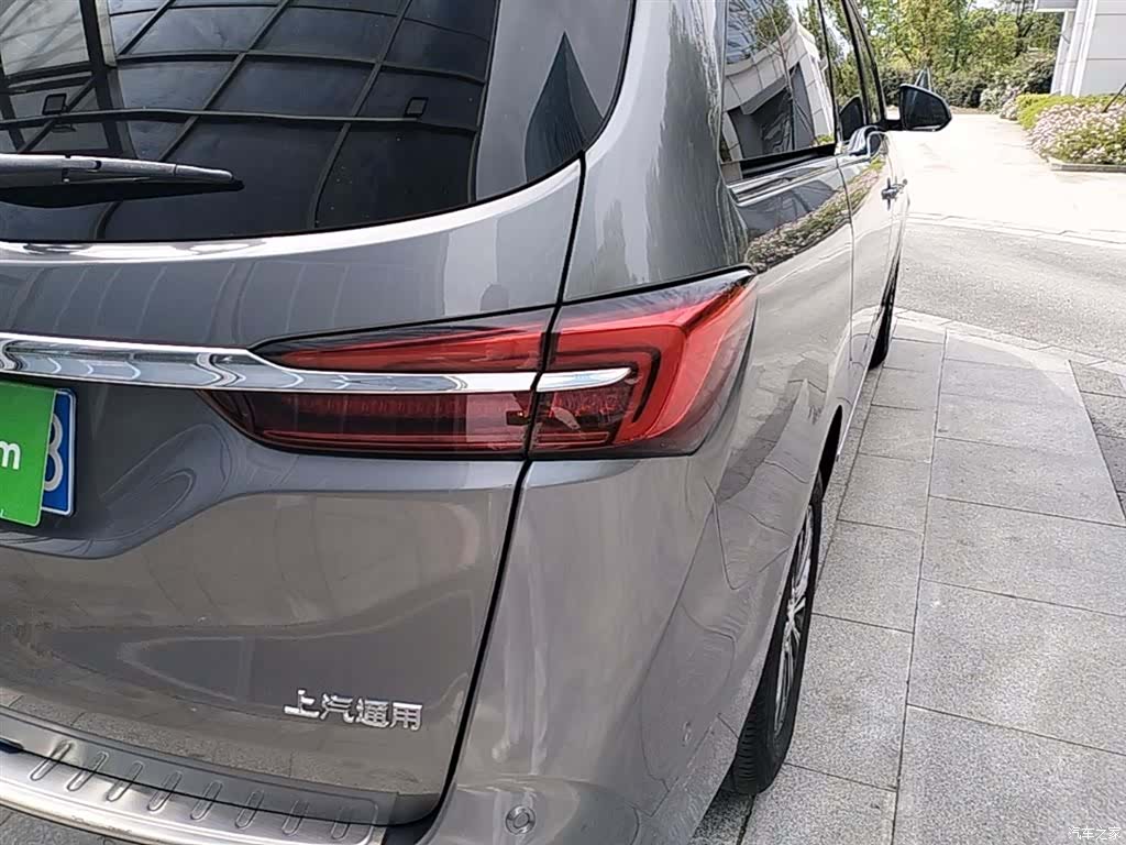 Buick GL8, 2022 8