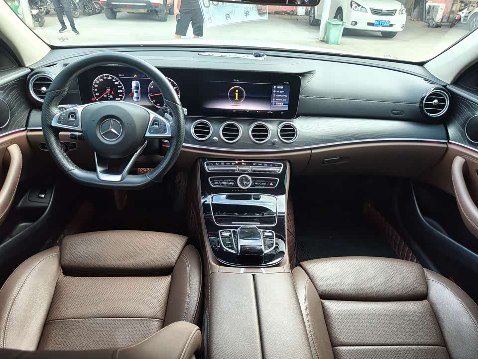 Mercedes-Benz E-class Mercedes-Benz E-class