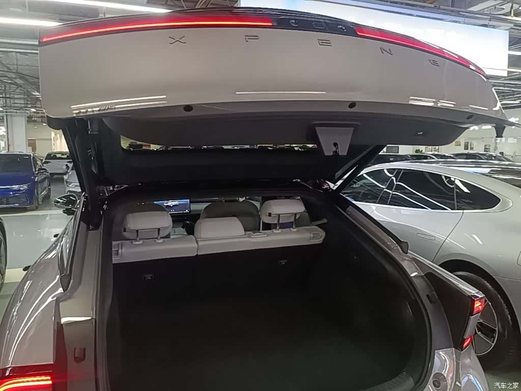 Xpeng P7, 2025 19