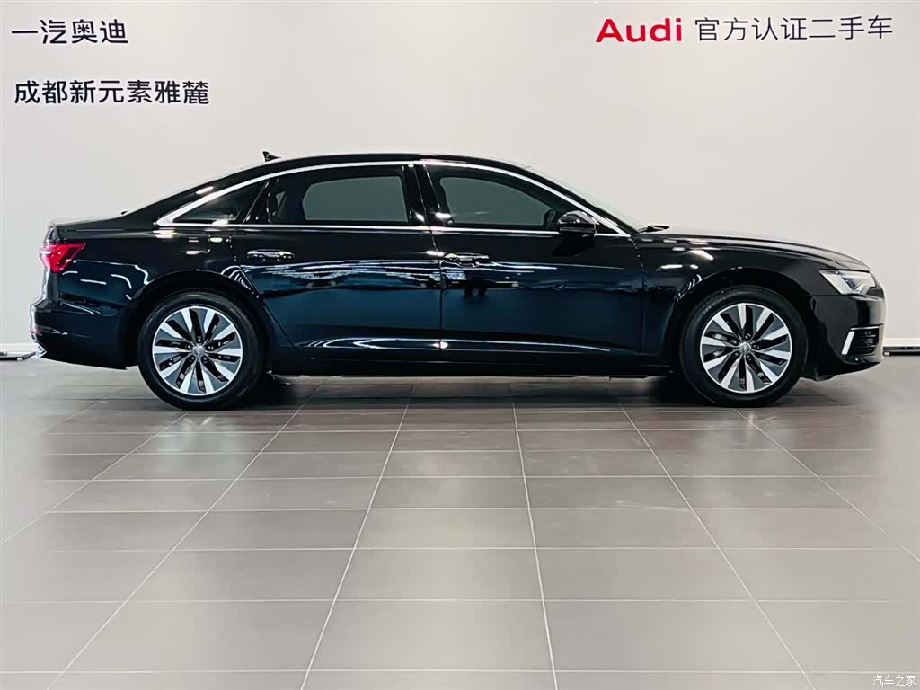 Audi A6L, 2022 3