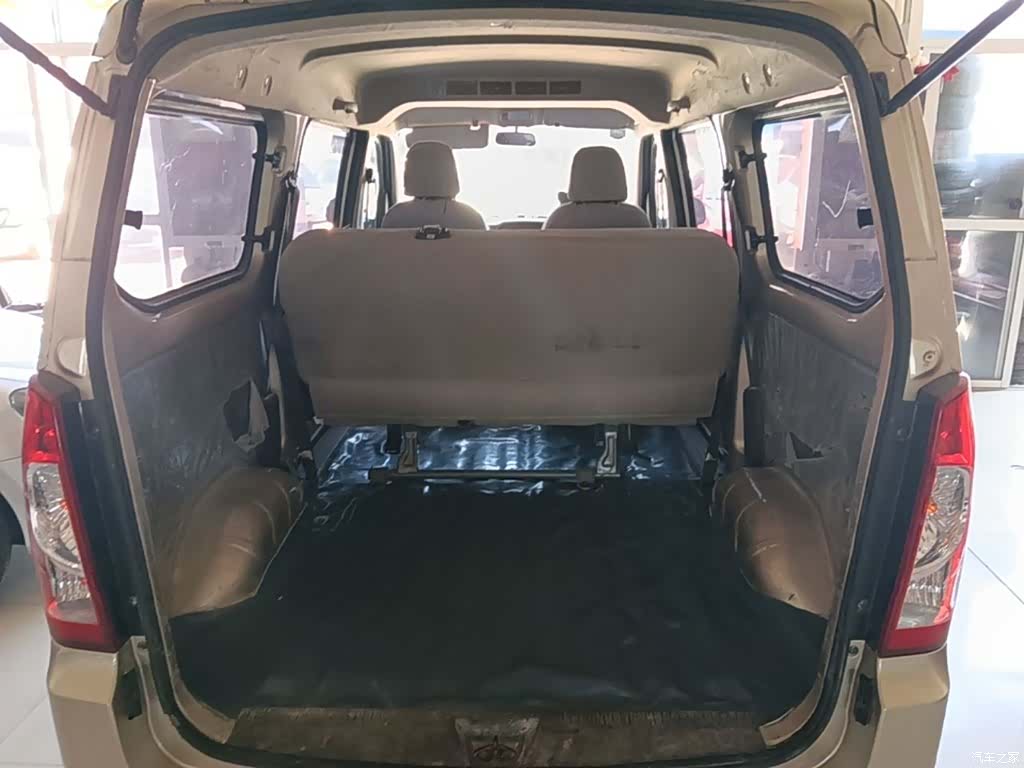 Wuling S, 2023 19