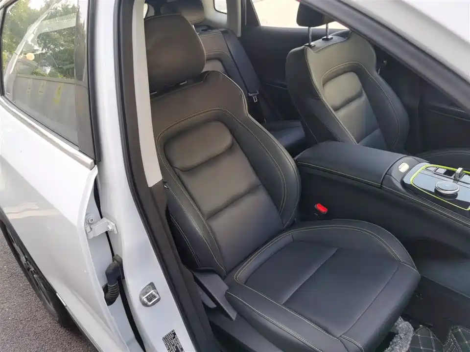 Exeed Chasing the wind