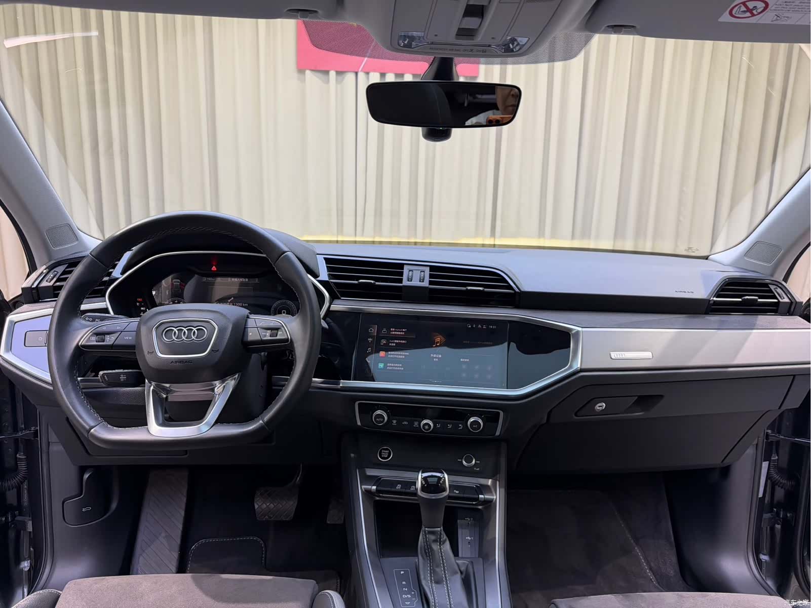 Audi Q3, 2022 13