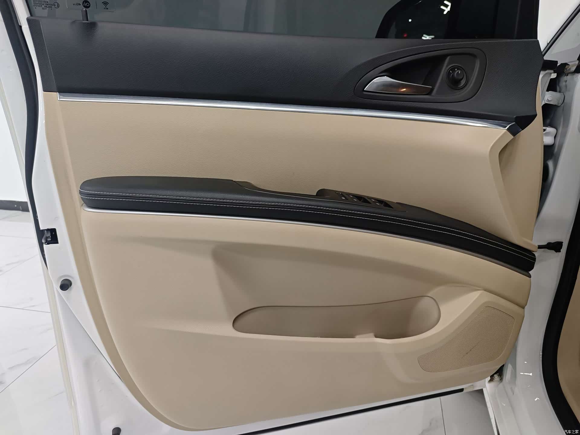 Buick GL8, 2023 3