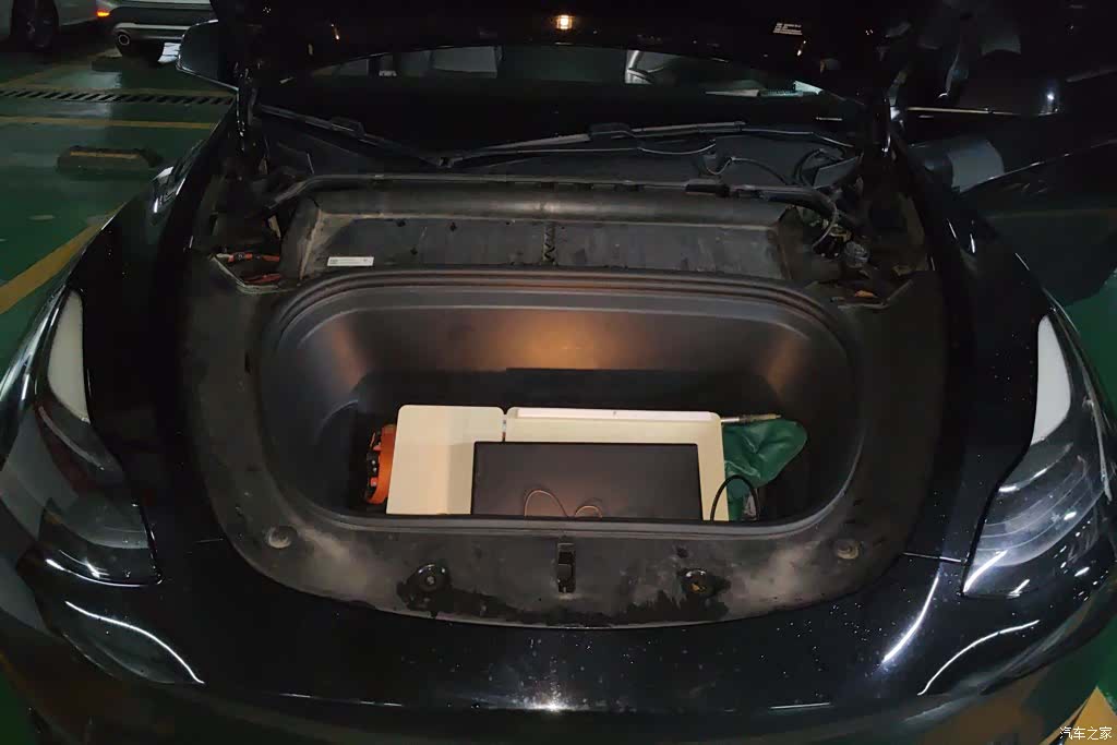 Tesla Model Y, 2021 10