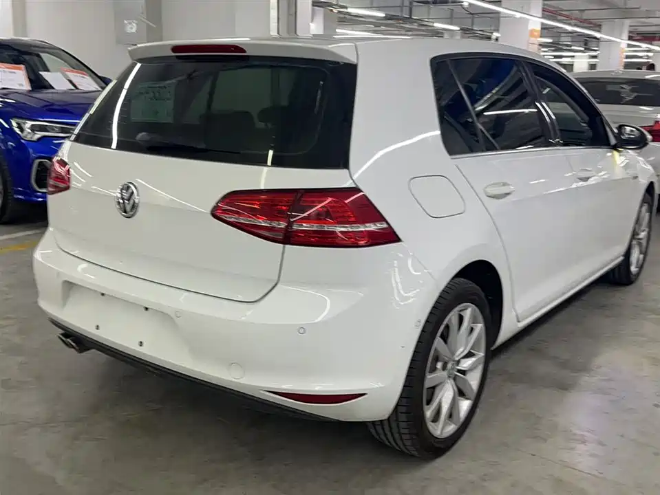 Volkswagen golf