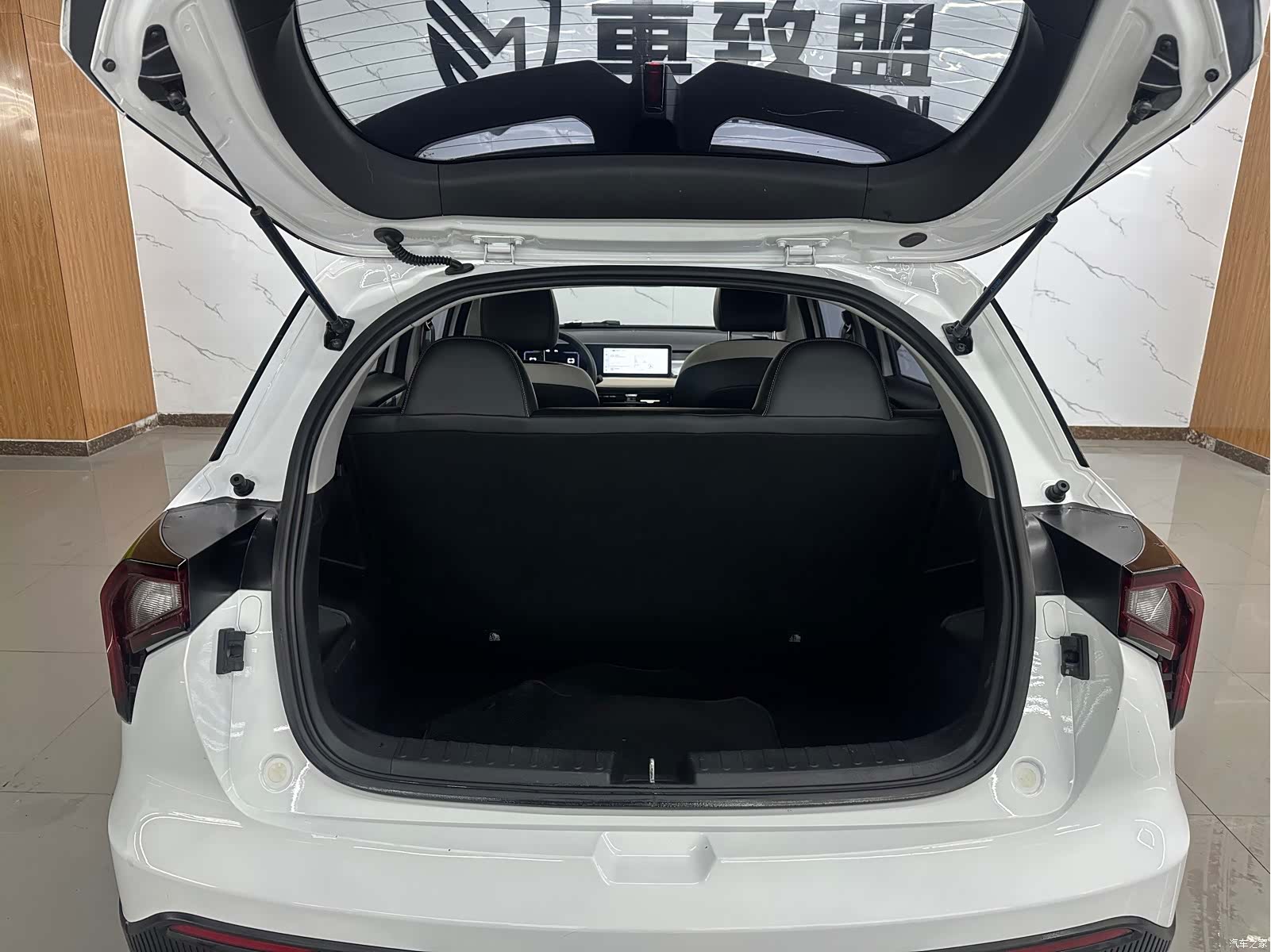 Geely E, 2022 8