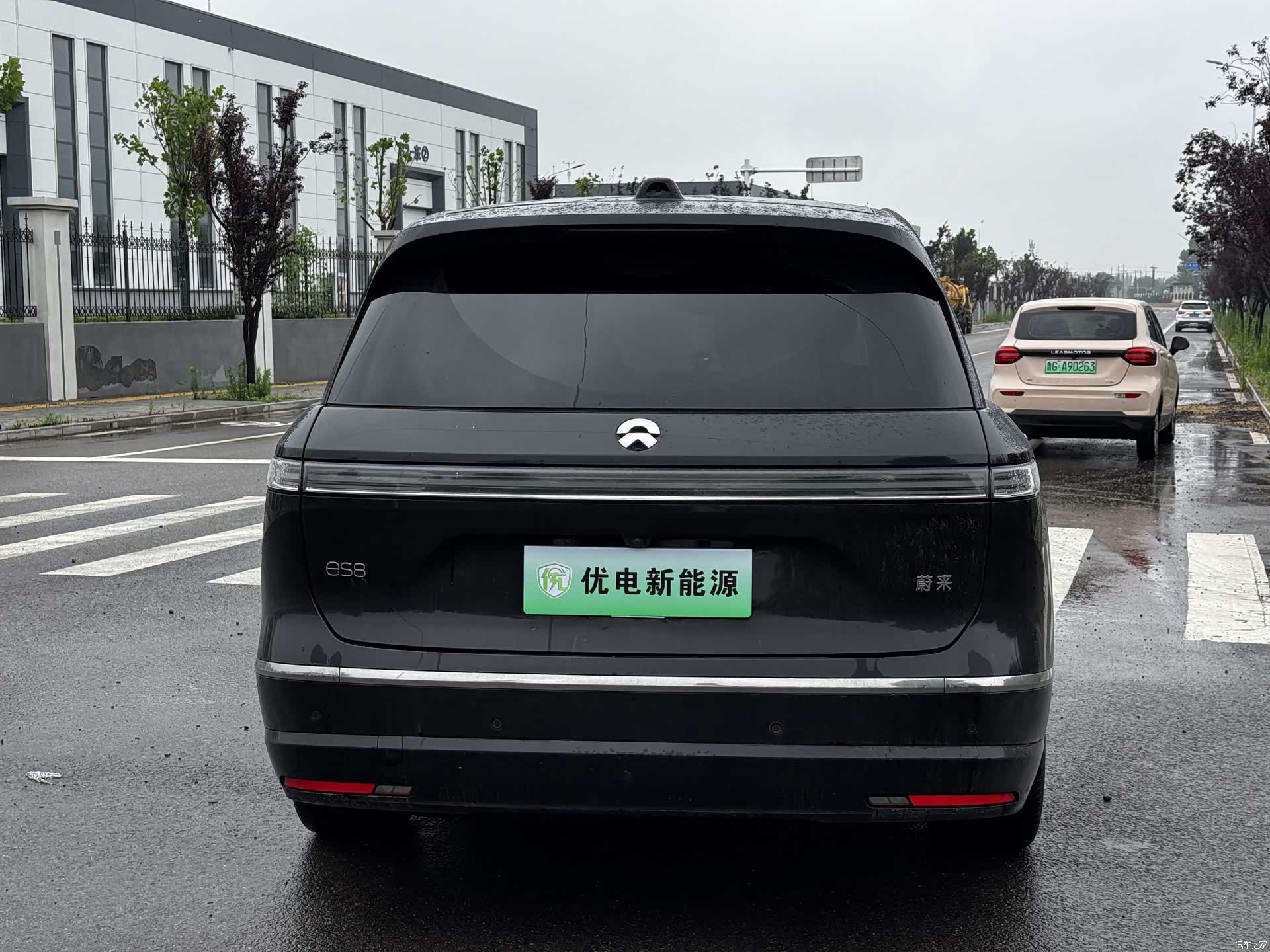 NIO ES8, 2026 7