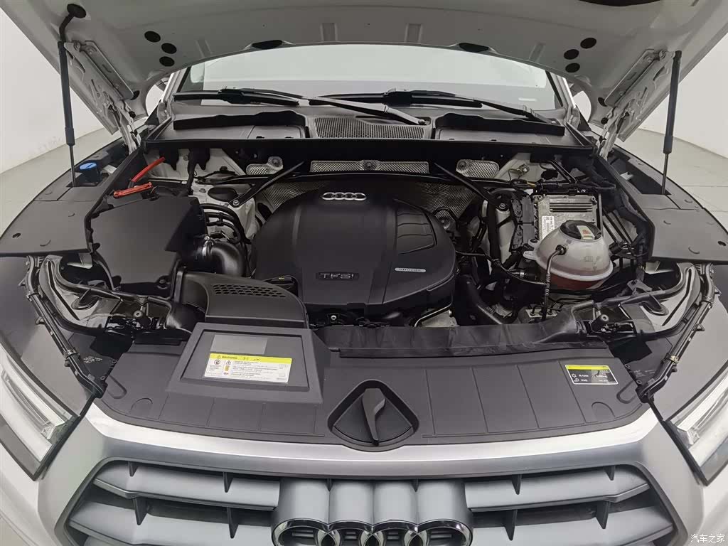 Audi Q5L, 2018 6