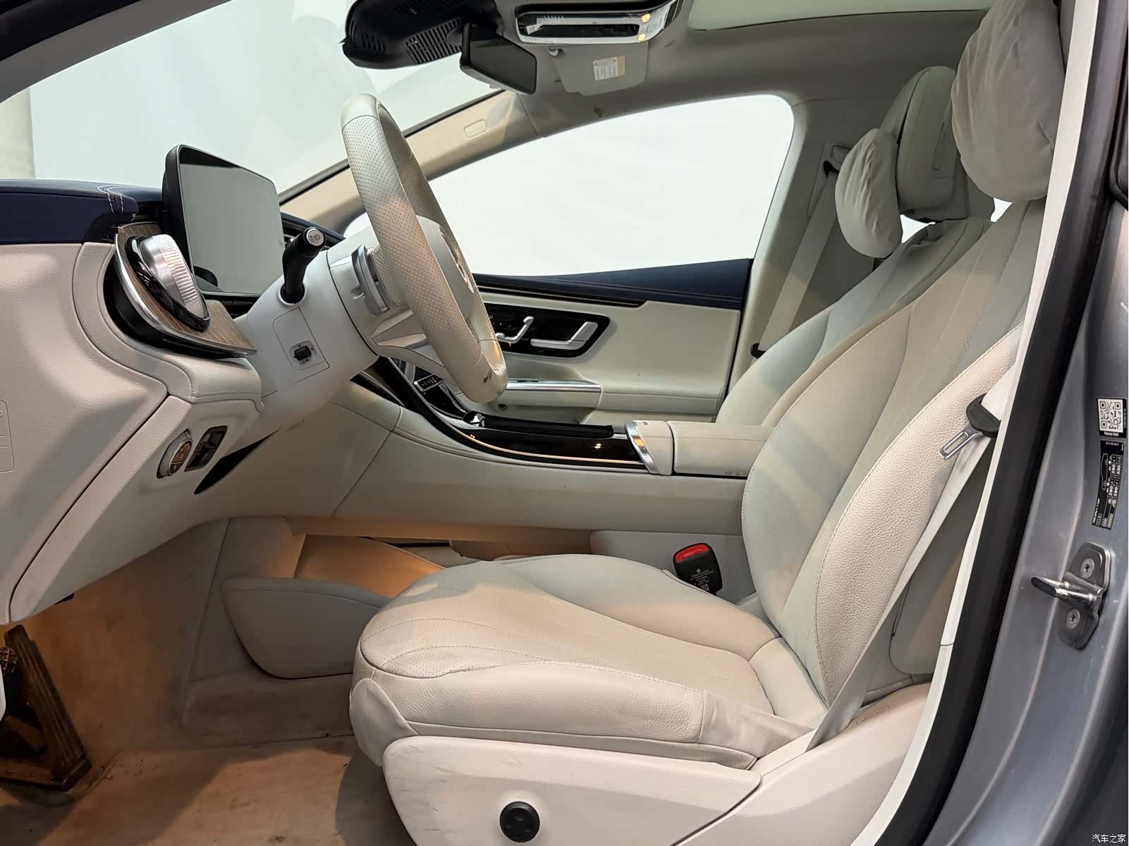 Mercedes-Benz EQE, 2025 6
