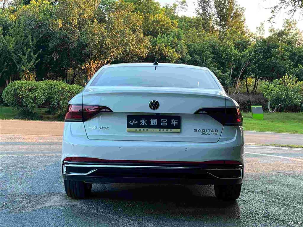 Volkswagen Sagitar, 2023 4