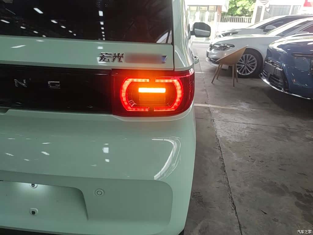 Wuling MINIEV, 2022 8