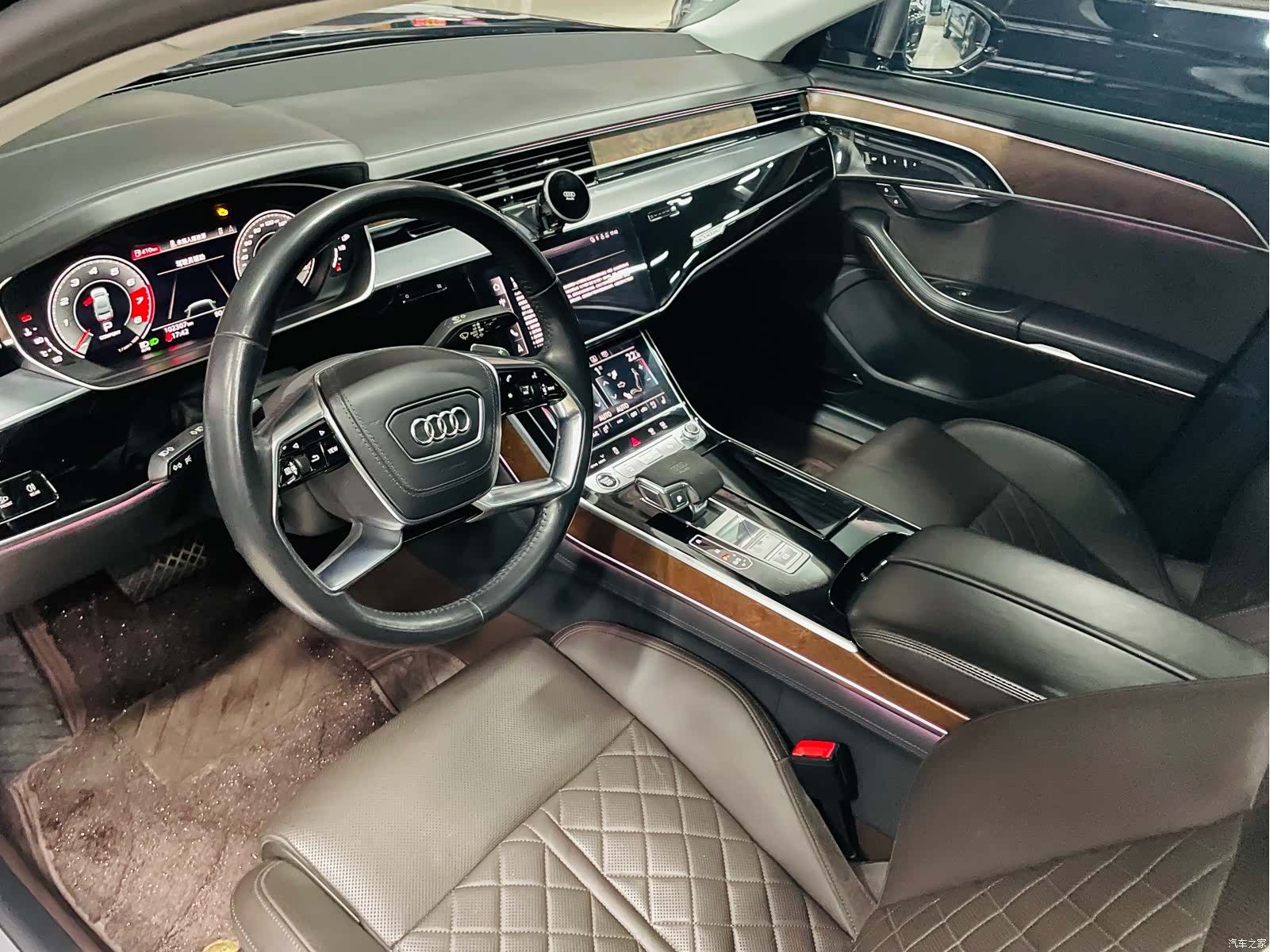 Audi A8L, 2020 10