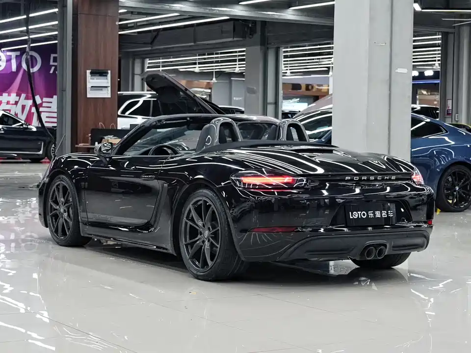 Porsche 718