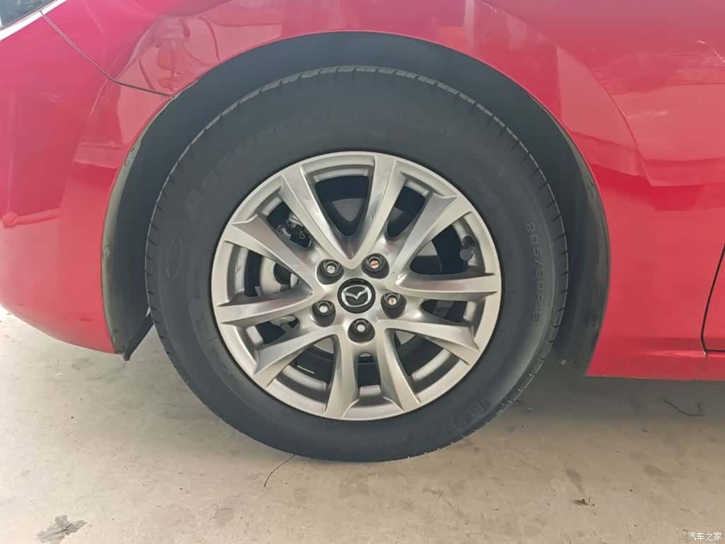 Mazda Mazda3, 2018 23