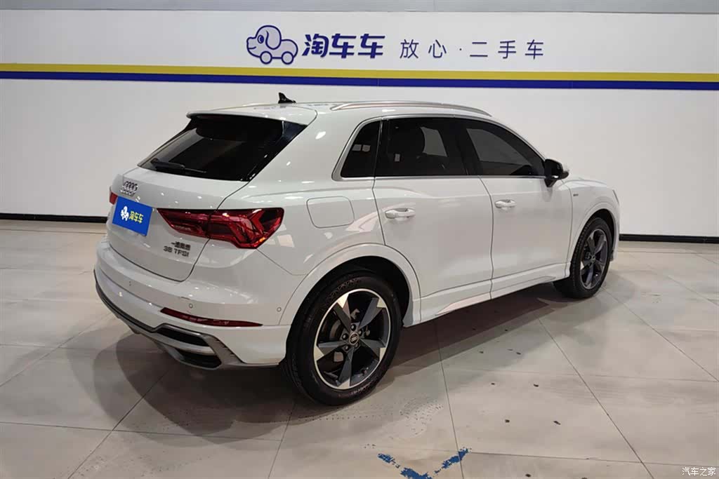 Audi Q3, 2022 3
