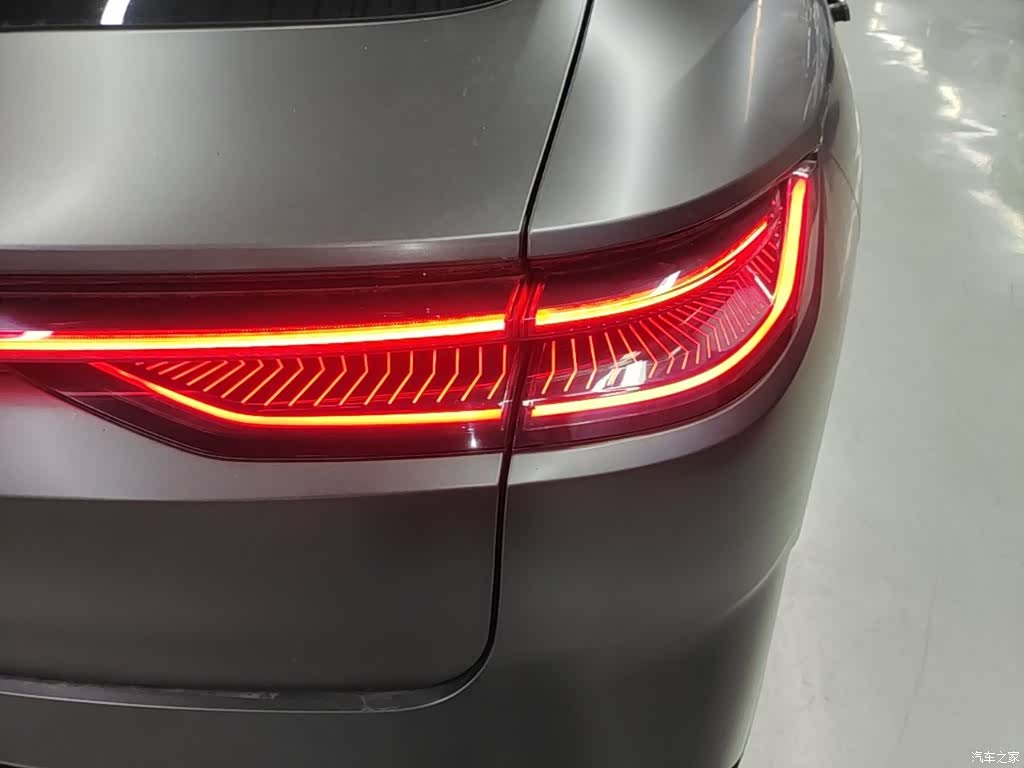 Geely E8, 2024 24