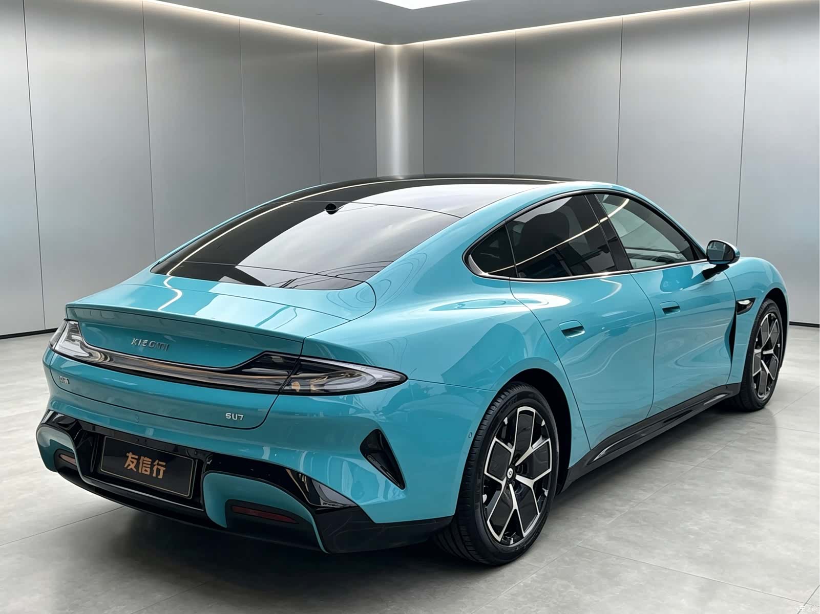 Xiaomi SU7, 2024 4