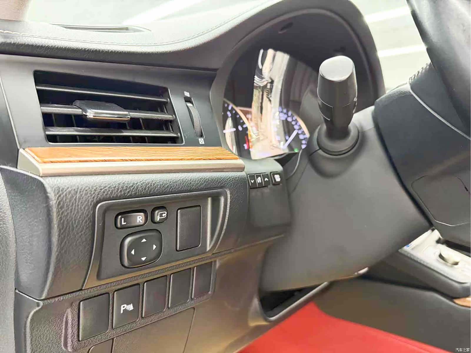 Lexus ES, 2018 11