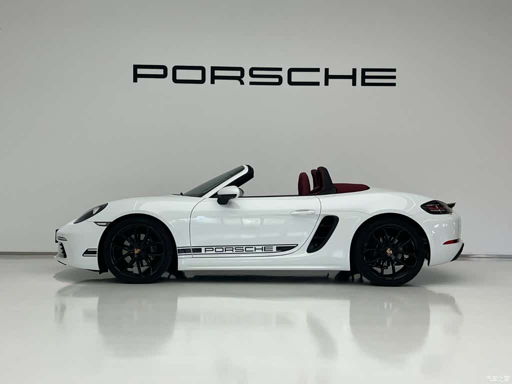 Porsche Boxster, 2025 2
