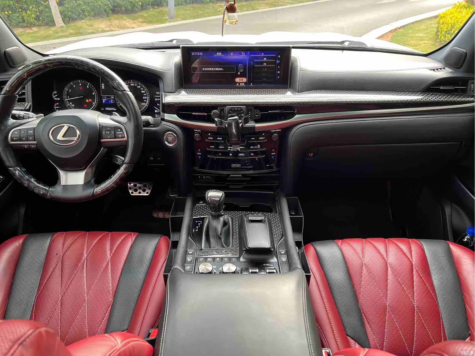 Lexus LX, 2016 17
