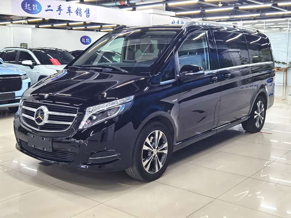 Mercedes-Benz V-class