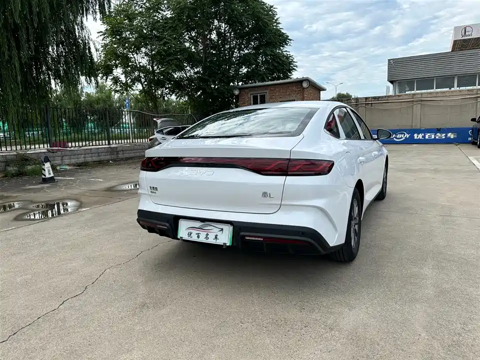 BYD Qin L