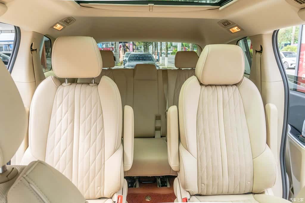 Buick GL8, 2023 4