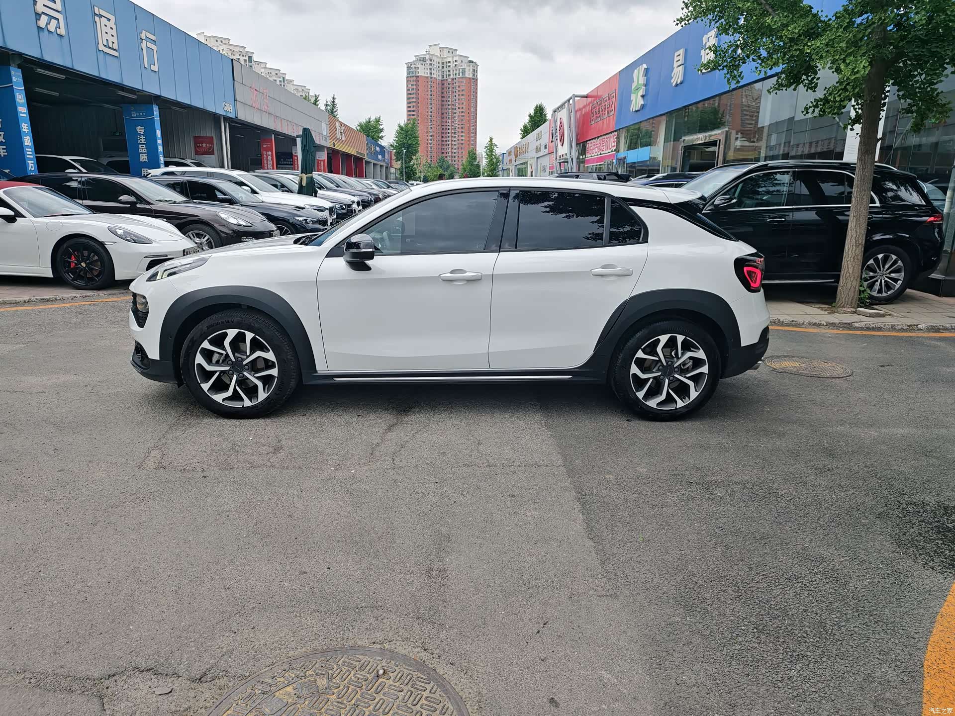 Lynk & Co 01, 2019 8