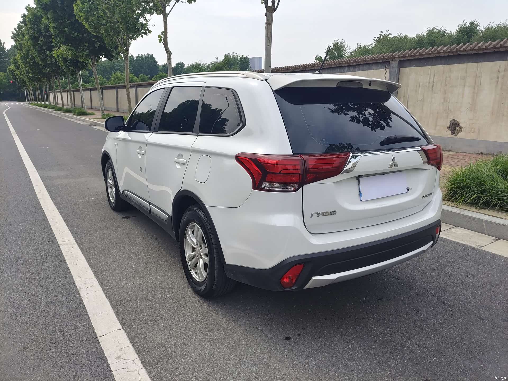 Mitsubishi Outlander, 2017 13